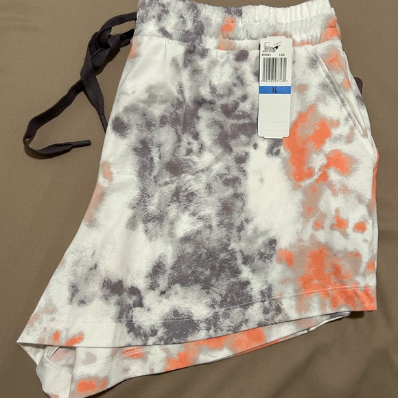 Felina Tie-Dye Lounge Shorts - Picture 11 of 12